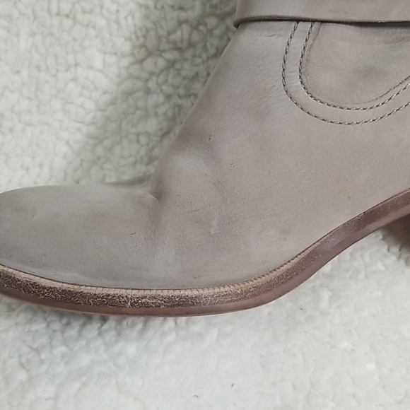 UGG Elora grey soft leather suede ankle boot - Picture 8 of 14